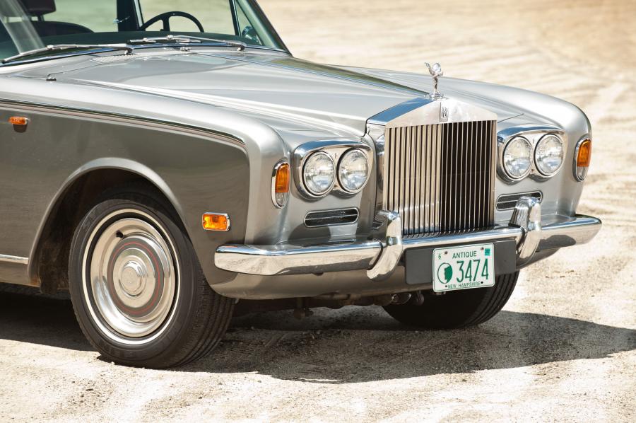  Rolls-Royce Silver Shadow Sedan 1971 года  (фото 9 из 17)